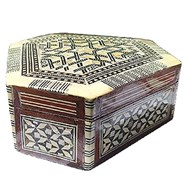 Arabesque Box Pentagon